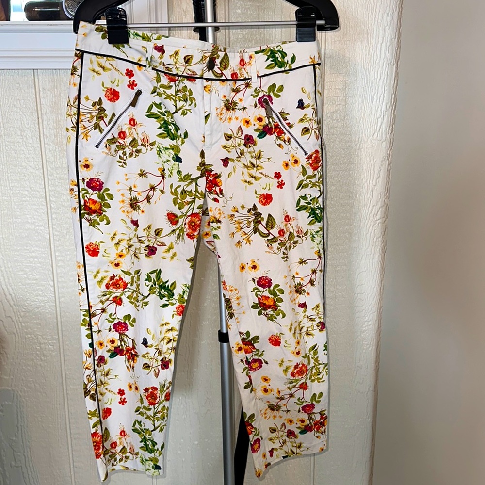 Flower print ankle pants